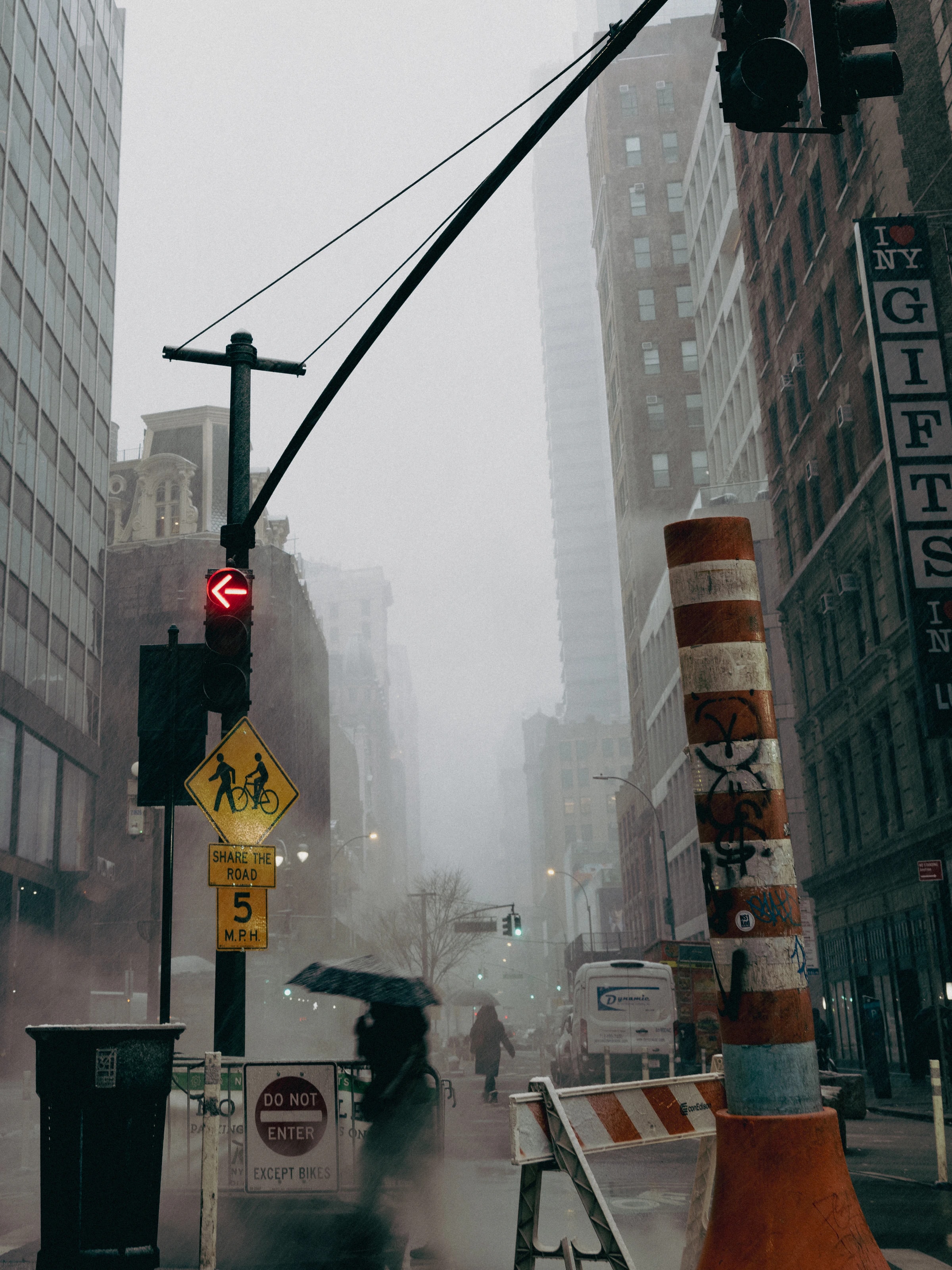 Intersection with traffic lights, New York